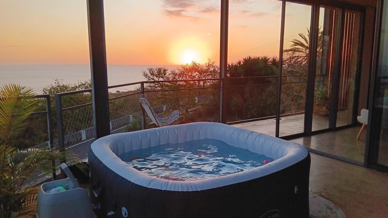 La Villa Bleue - Villa D'Architecte - Jacuzzi Saint-Paul エクステリア 写真